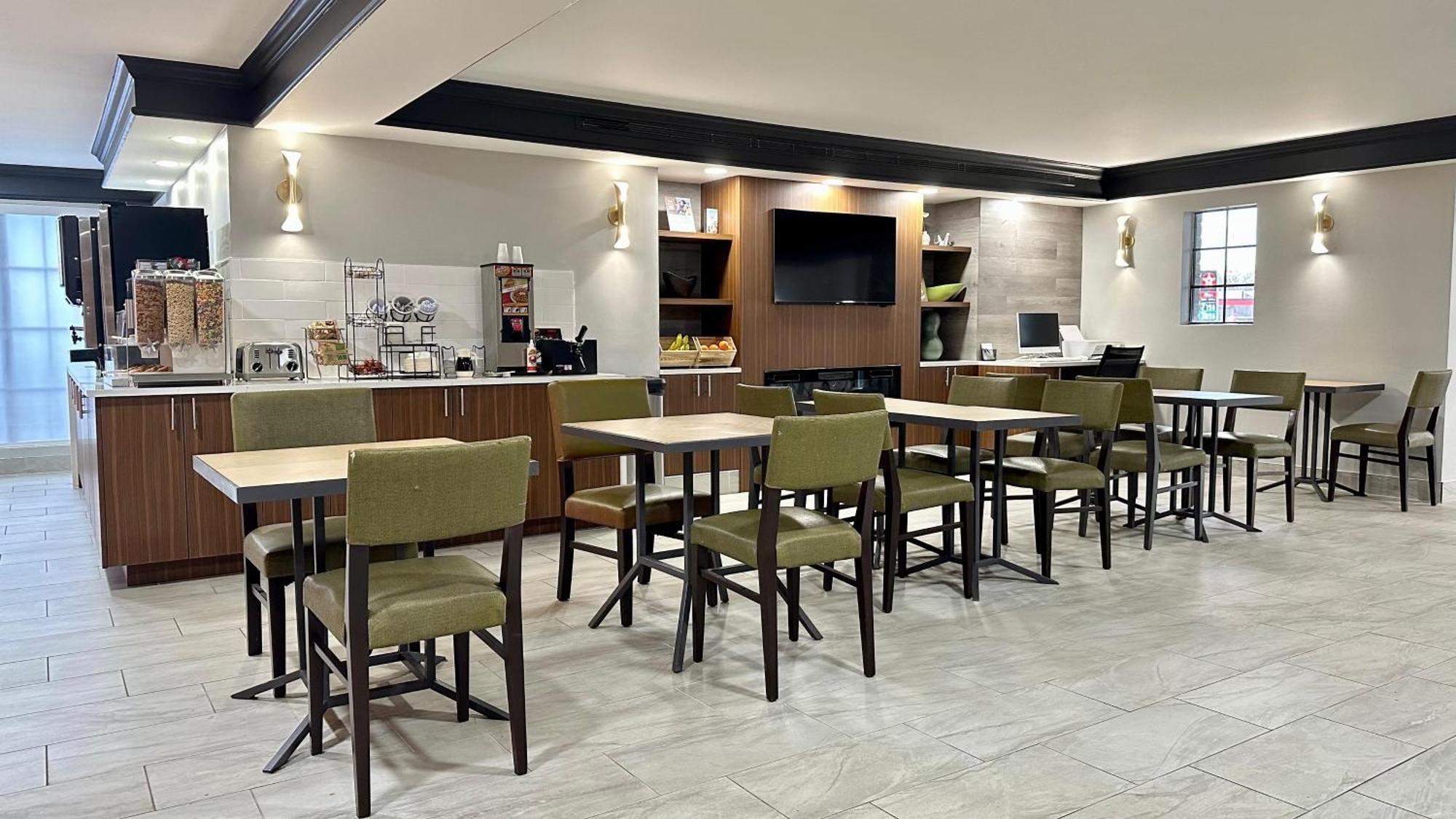 La Quinta Inn By Wyndham Huntsville Research Park Экстерьер фото